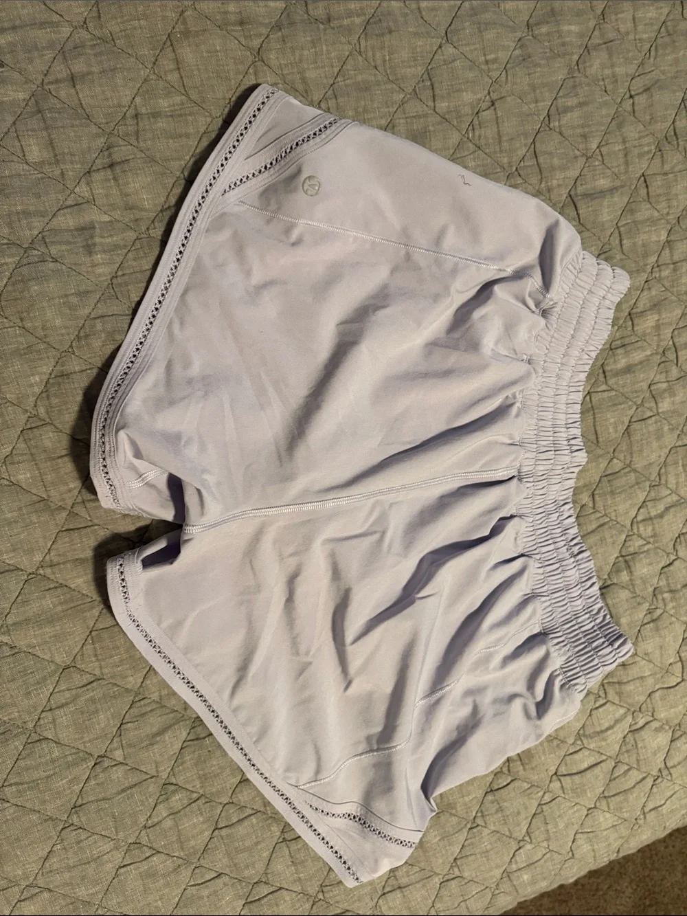 Lululemon Hotty hot 4 inch shorts with cute eyelet edge
